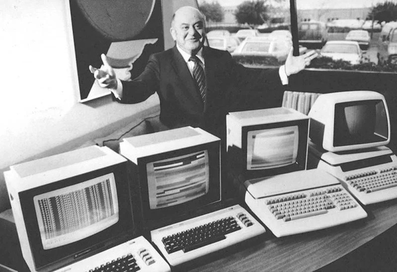 Прогрессу 80. ЭВМ «Commodore Vic-20». ЭВМ 1980х. ЭВМ СССР 80х. Компьютеры в 80е в СССР.