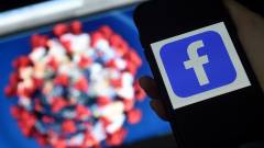 Az amerikai elnök emberek haláláért tette felelőssé a Facebookot, a közösségi oldal nem sokat késlekedett a válasszal kép
