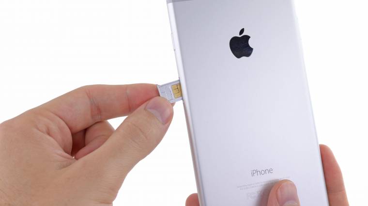 Steve Jobs azt szerette volna, hogy az első iPhone-t SIM-kártya nélkül lehessen használni kép