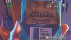 Napi büntetés: valaki kiírta az első Shrek mozit floppy lemezre kép