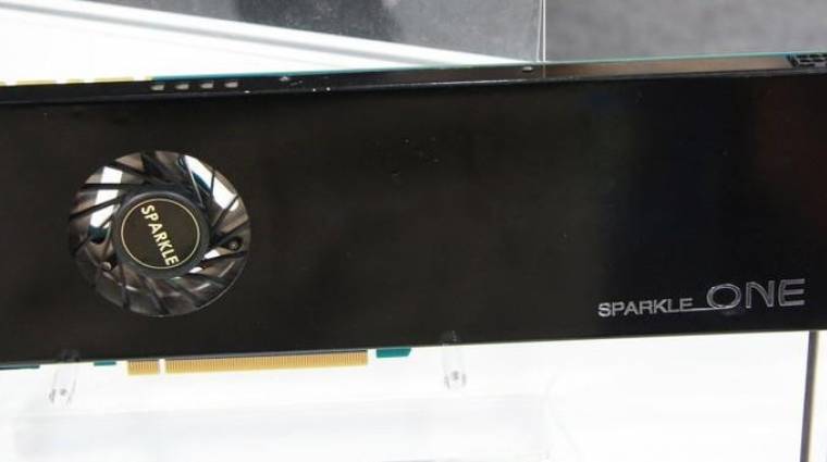Sparkle: egyslotos GeForce GTX 570 - extra hosszú kép
