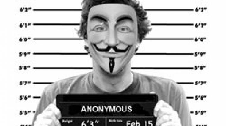 A számítógép elől felállva támadott az Anonymous bevezetőkép