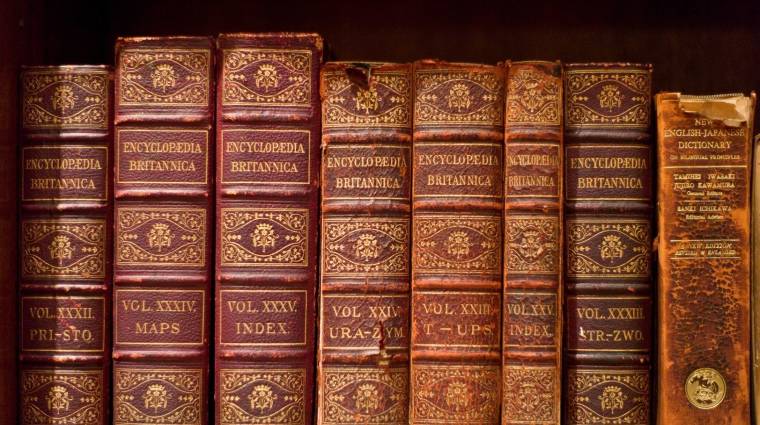 244 éven át futott a nyomtatott Encyclopaedia Britannica kép