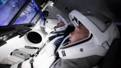 Karanténba vonultak az űrhajósok, akik először repülnek SpaceX űrhajóval kép