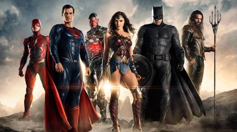 Az Igazság Ligája - egy törölt jelenet több új Superman jelmezt is megvillantott bevezetőkép