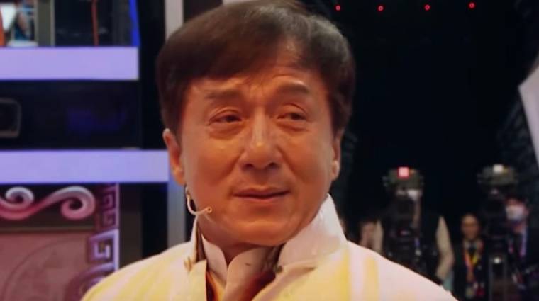 Megható videón Jackie Chan találkozása az eredeti kaszkadőrcsapatával kép