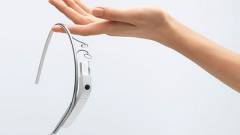 A Google betiltotta a Glass használatát kép