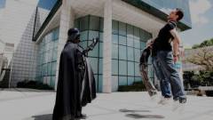 Ahogy Darth Vader csinálja - divat lett a fojtogatás kép