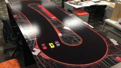 Anki Drive - autóverseny az asztalon telefonnal kép