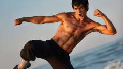 Brutális cosplay: Fei Long vagy Bruce Lee? kép