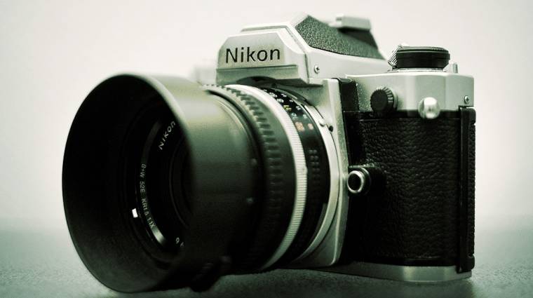 Nikon: 