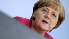 300 jelentés Merkelről kép