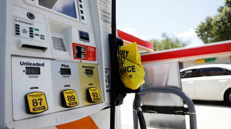 Házi készítésű eszközzel hackelték meg a benzinkutat, hogy olcsón vegyenek benzint kép