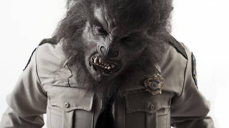 WolfCop - félig farkas, félig rendőr, de nem értjük bevezetőkép