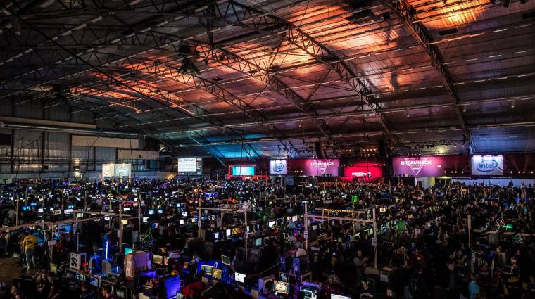 Több mint 22 ezren játszottak a világ legnagyobb LAN party-ján bevezetőkép