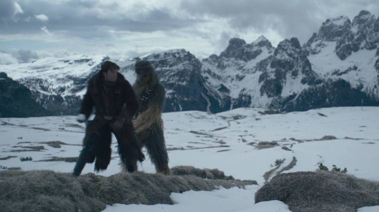 Solo: Egy Star Wars-történet - nézd meg Han és Chewie kivágott jelenetét bevezetőkép