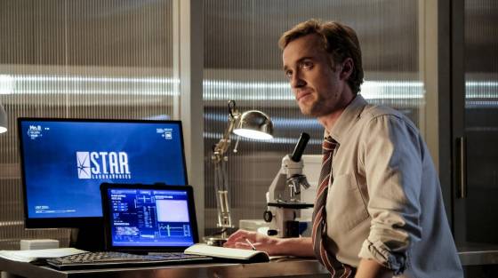 Tom Felton Mar Nem Lesz Allando Szereplo A The Flash 4 Evadaban Hir Puliwood