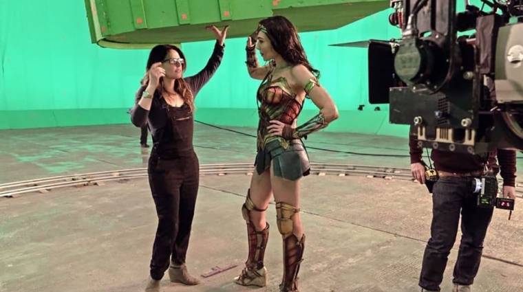 Hivatalos: Patty Jenkins rendezi a Wonder Woman 2-t kép