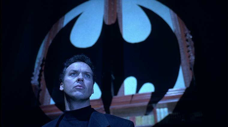 Michael Keaton nem csak a The Flashben tér vissza Batmanként bevezetőkép