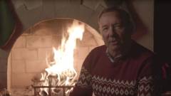Kevin Spacey hátborzongató videóval készült karácsonyra kép