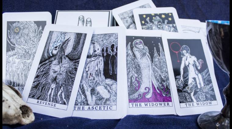 Láttál már Dark Souls hangulatú Tarot kártyát? bevezetőkép