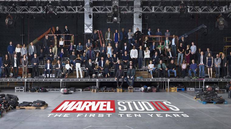 Stábfotón a 10 éves Marvel Filmes Univerzum kép