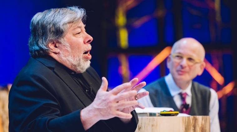 Steve Wozniak beszólt az iPhone X-re kép