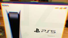 PlayStation 5-öt akart venni, négy liter vizet kapott kép