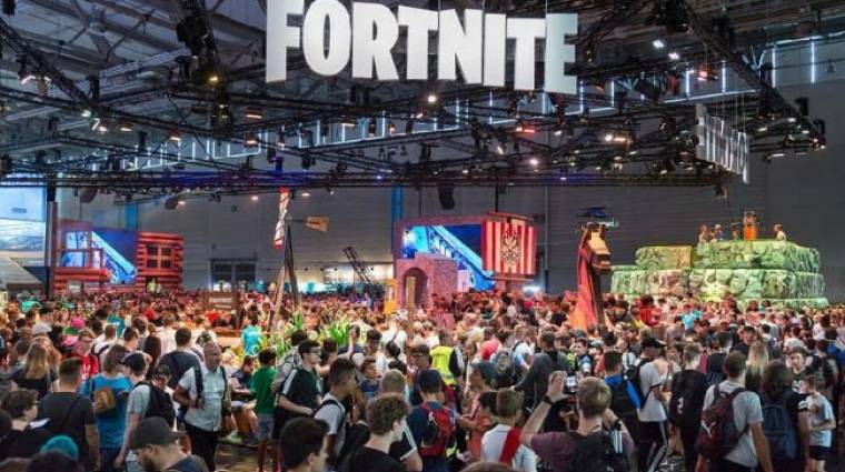 Nem, senki nem végezte a dolgát egy papírzacskóba, miközben a Fortnite-ra várt a gamescomon bevezetőkép