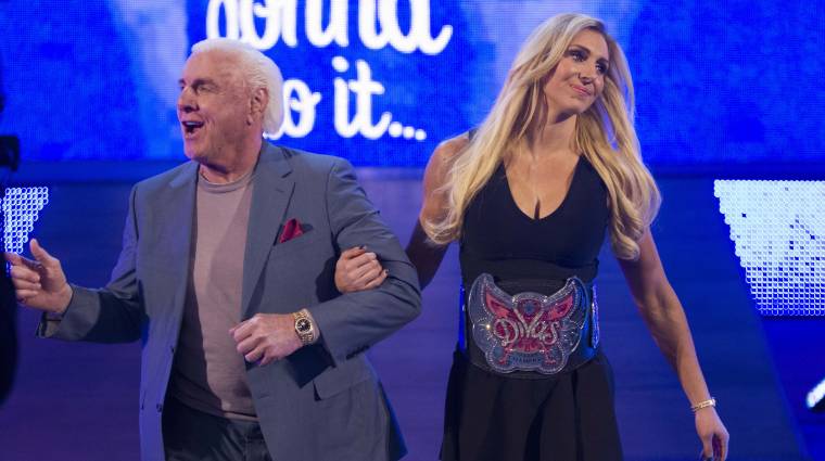 WWE 2K19 - különleges fotósorozattal ünnepelték Ric és Charlotte Flair karrierjeit bevezetőkép
