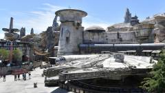 Az eredeti Star Wars trilógia sztárjai nyitották meg a Disneyland Galaxy's Edge részét kép