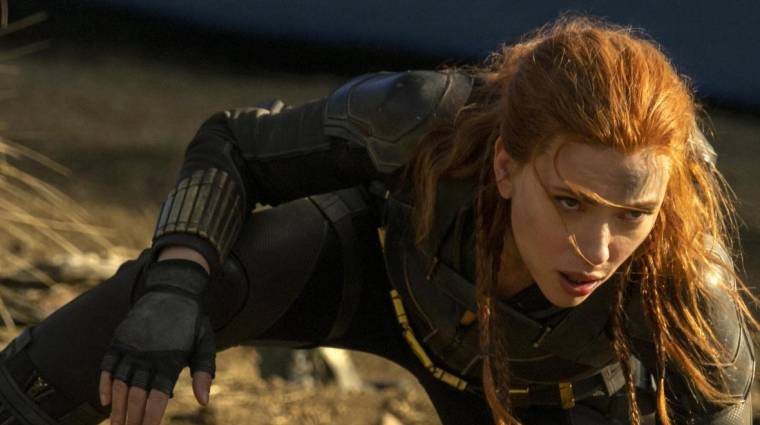 Áll a bál: Scarlett Johansson beperelte a Disney-t, a stúdió azonban visszavágott kép