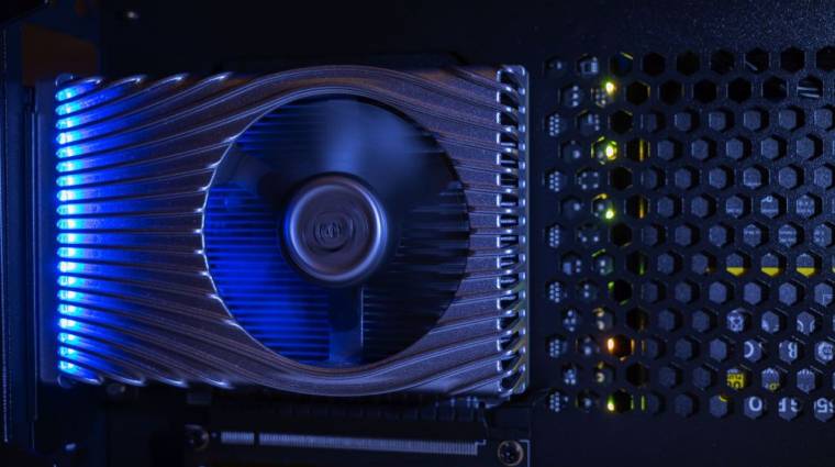 Komoly videokártyával vághat oda az NVIDIA-nak az Intel kép