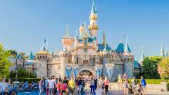A kaliforniai Disneyland és a Universal filmstúdió is bezár a koronavírus miatt kép