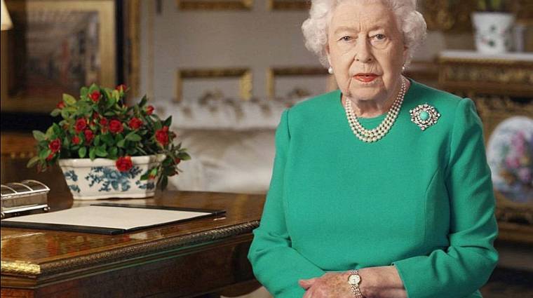 Zöld ruhát vett fel az angol királynő, az internet tette a dolgát kép