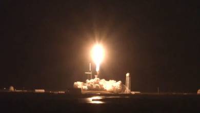 Látványos videókon a SpaceX éjszakai rakétakilövése kép