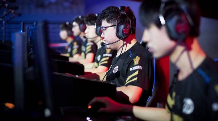 Játék helyett levegőzni küldte a kínai játékosokat a Tencent bevezetőkép