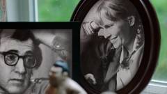 Előzetest kapott a Woody Allen-Mia Farrow botrány doksija kép