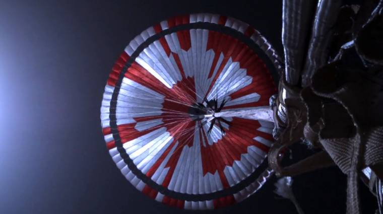 Kiderült, milyen titkos üzenet került a Perseverance marsjáró ejtőernyőjére kép