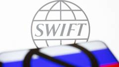 Hogyan működik a SWIFT-rendszer, amelyről levágják az orosz bankokat kép