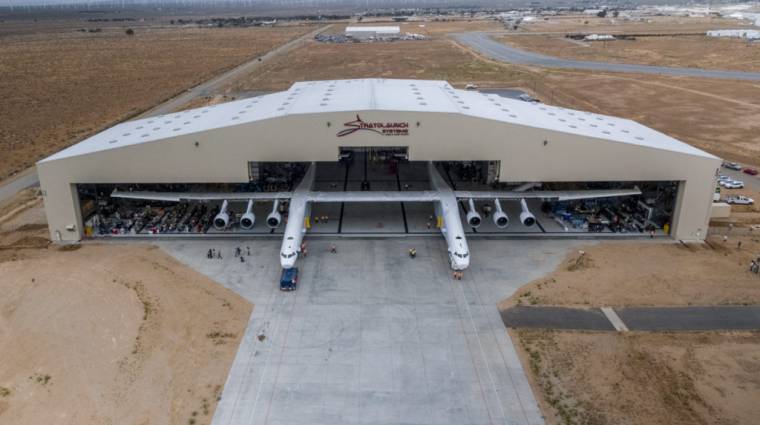 Így szállt fel a világ legnagyobb repülőgépe kép