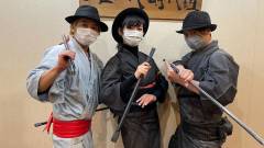 Napi büntetés: szemétszedő szamurájok tartják tisztán a japán utcákat kép