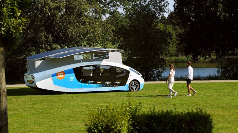 A Stella Vita napelemes lakóautó 120 km/h csúcssebességre képes (Fotó: Solar Team Eindhoven 2021)