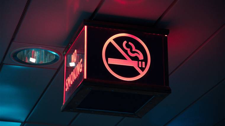 2023-tól a most 14 éves és annál fiatalabb új-zélandiak számára tilos lesz cigarettát vagy más dohányterméket vásárolni (Fotó: Unsplash/Kristaps Solims)