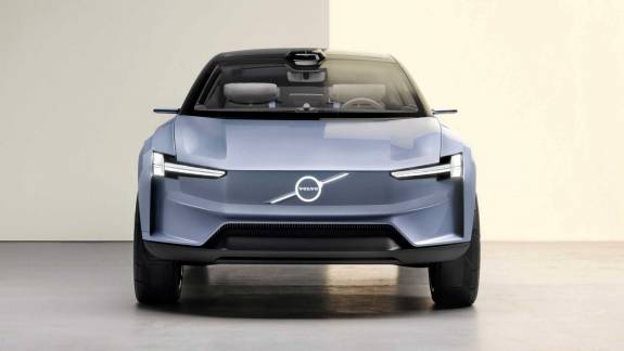 Autópályán már teljesen magától vezetne a Volvo új elektromos SUV-ja kép