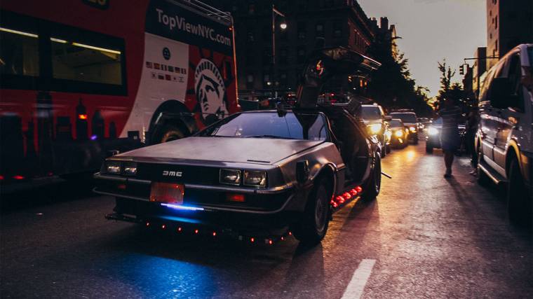 Az eredeti DeLorean DMC 12 a filmtörténet egyik legfelismerhetőbb autója (Fotó: Unsplash/Mark Sivewright)
