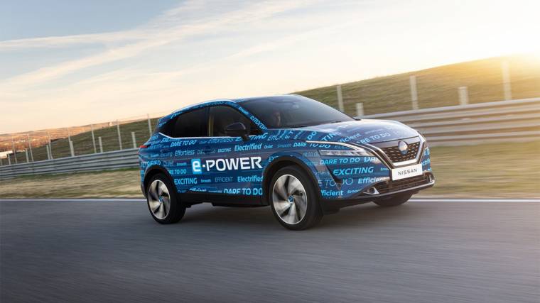 A Nissan Qashqai-ban debütál az e-POWER hajtáslánc, amely az elektromos autók dinamikáját kínálja, hatótávpara nélkül (Fotó: Nissan)