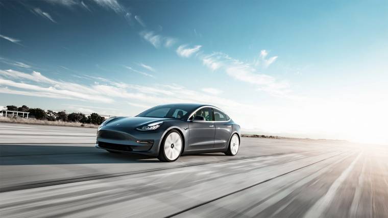 A Tesla egylelőre konzervatív megközelítést alkalmaz, az akkumulátor-technológiát illetően, ez azonban megváltozhat (Fotó: Tesla)