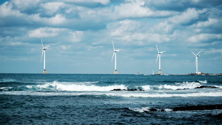 Dánia energiaellátásának közel felét már most is a szélenergia adja (Fotó: Unsplash/Insung Yoon)