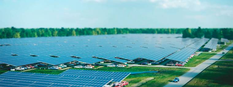 A napelemes gigaparkoló látványterve - 100 fesztivált tudna ellátni energiával (Fotó: Lowlands.nl)